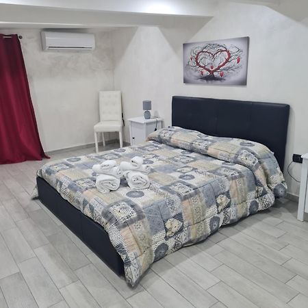 Che Casa 26! Apartment Наполи Екстериор снимка