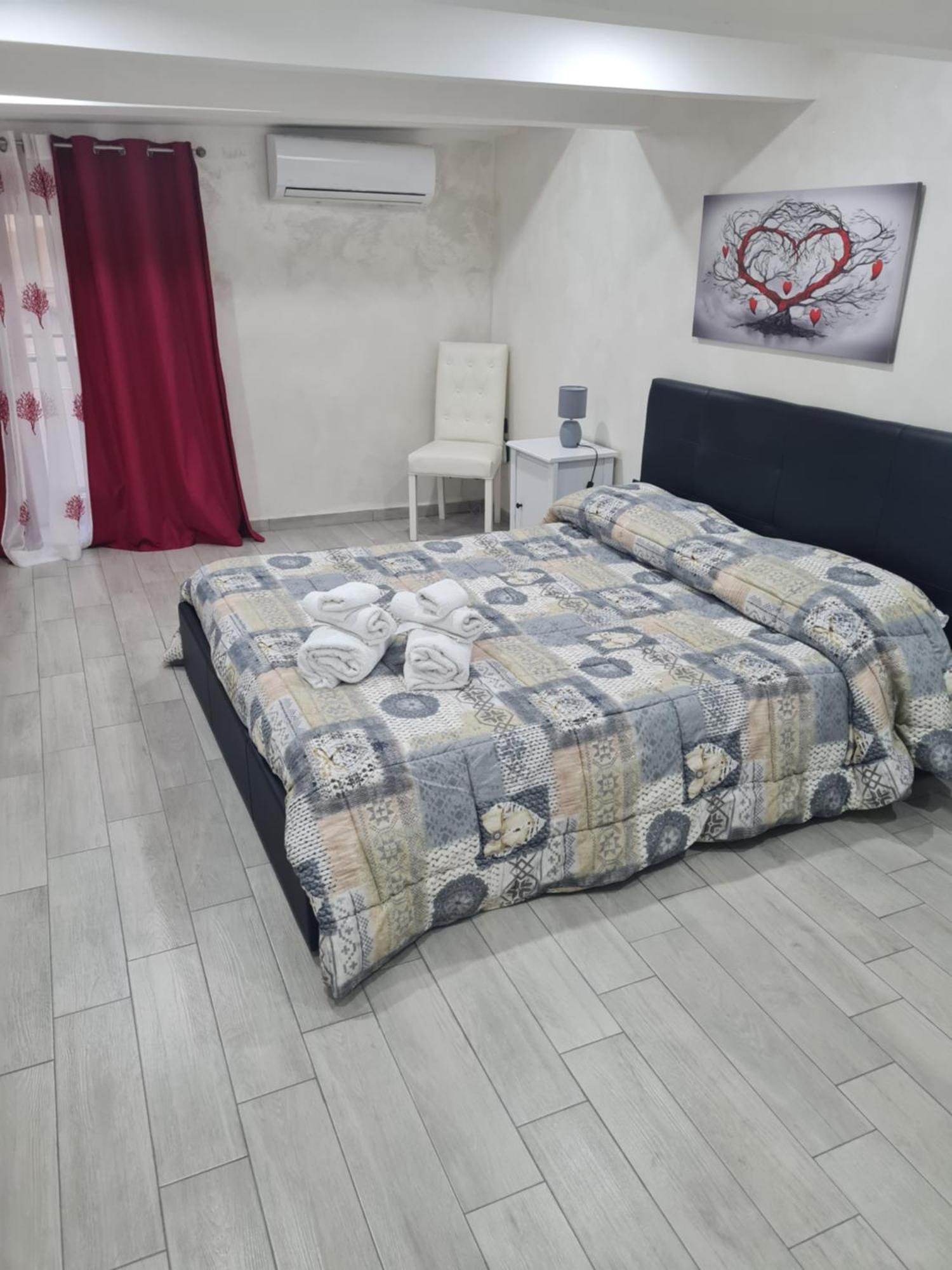 Che Casa 26! Apartment Наполи Екстериор снимка