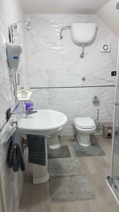 Che Casa 26! Apartment Наполи Екстериор снимка